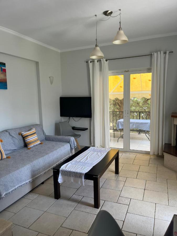 Santa Emelia Aparthotel Vasilikí Eksteriør bilde